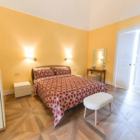 Apartamento 121 *